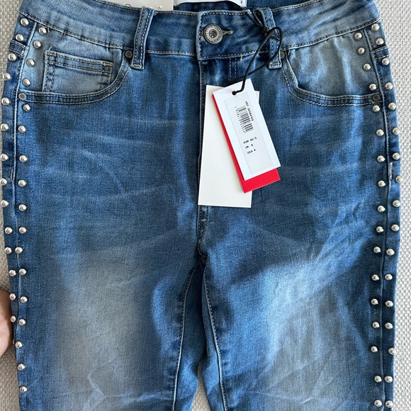 Women's Blue Jeans with Pearl Detailing - Picture 2 of 5